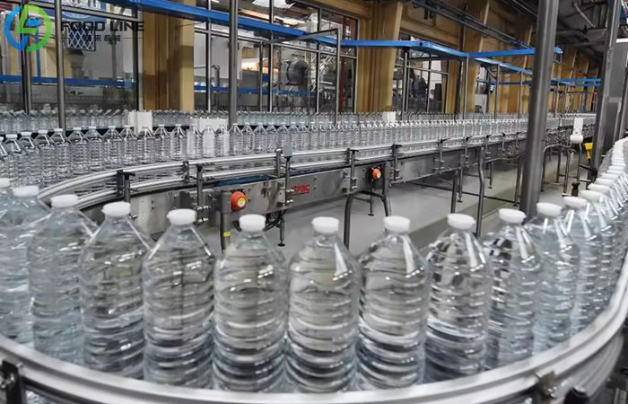 Water filling machine manufacturer factory floor